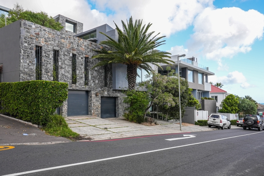 To Let 3 Bedroom Property for Rent in Camps Bay Western Cape